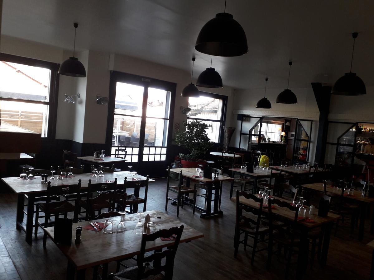 Отель Loberge Мио Экстерьер фото